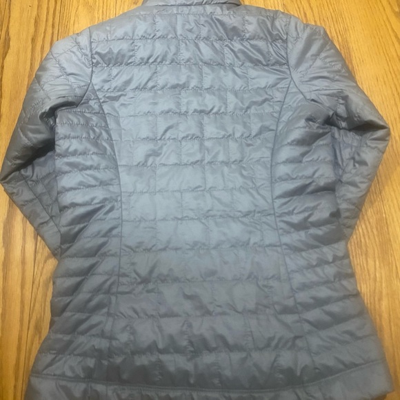 Patagonia Women’s Nano Puff Jacket in Feather Grey - Picture 2 of 3